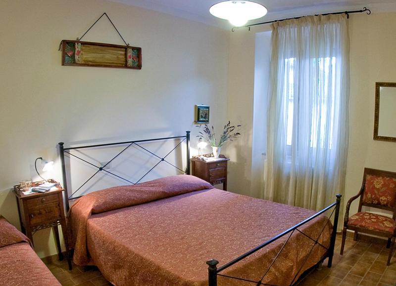 Pensjonat Pineta Country House San Severino Marche Pokój zdjęcie